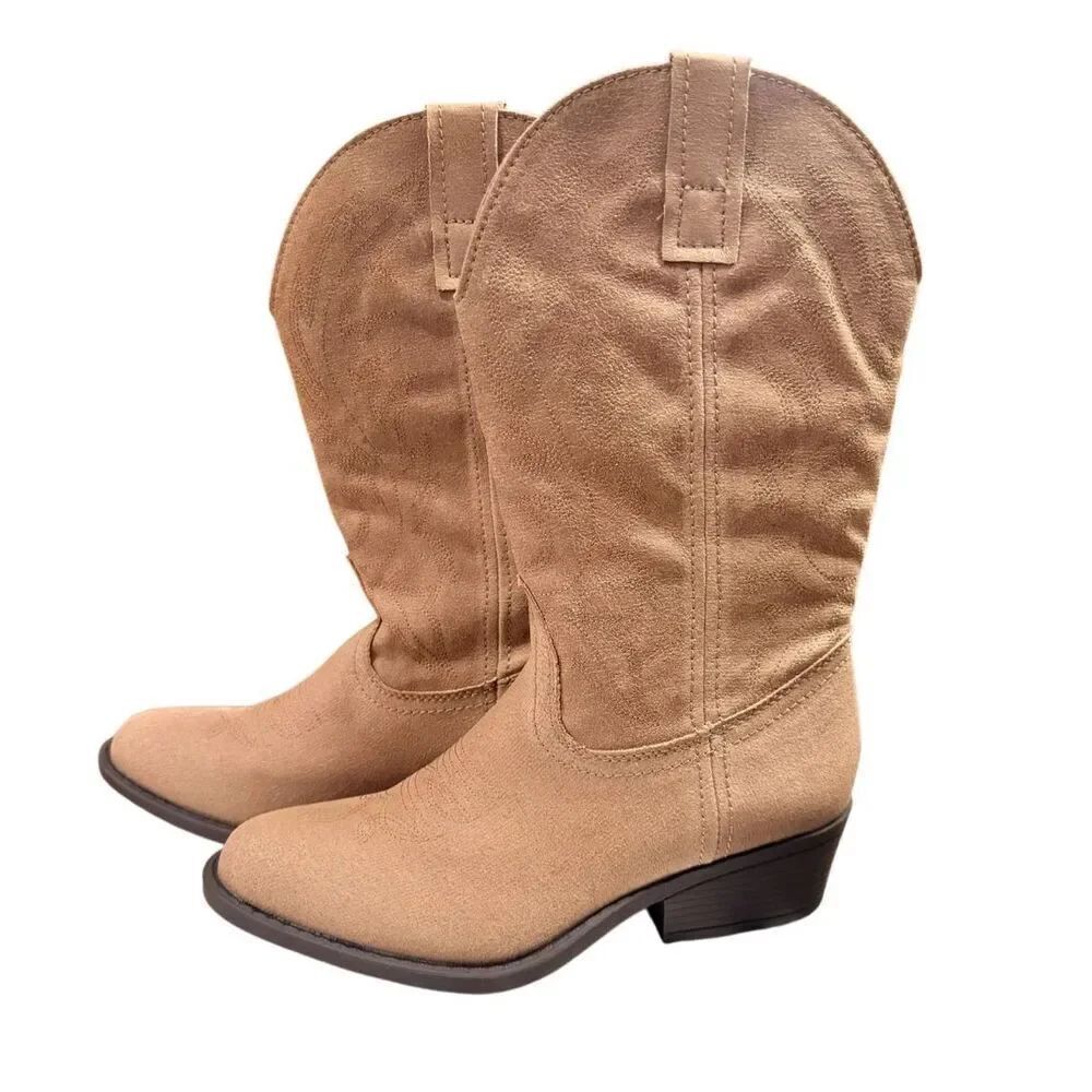 NWT Rampage Walden Women’s Cowboy Boots Sz. 6 Western Faux Suede Taupe
